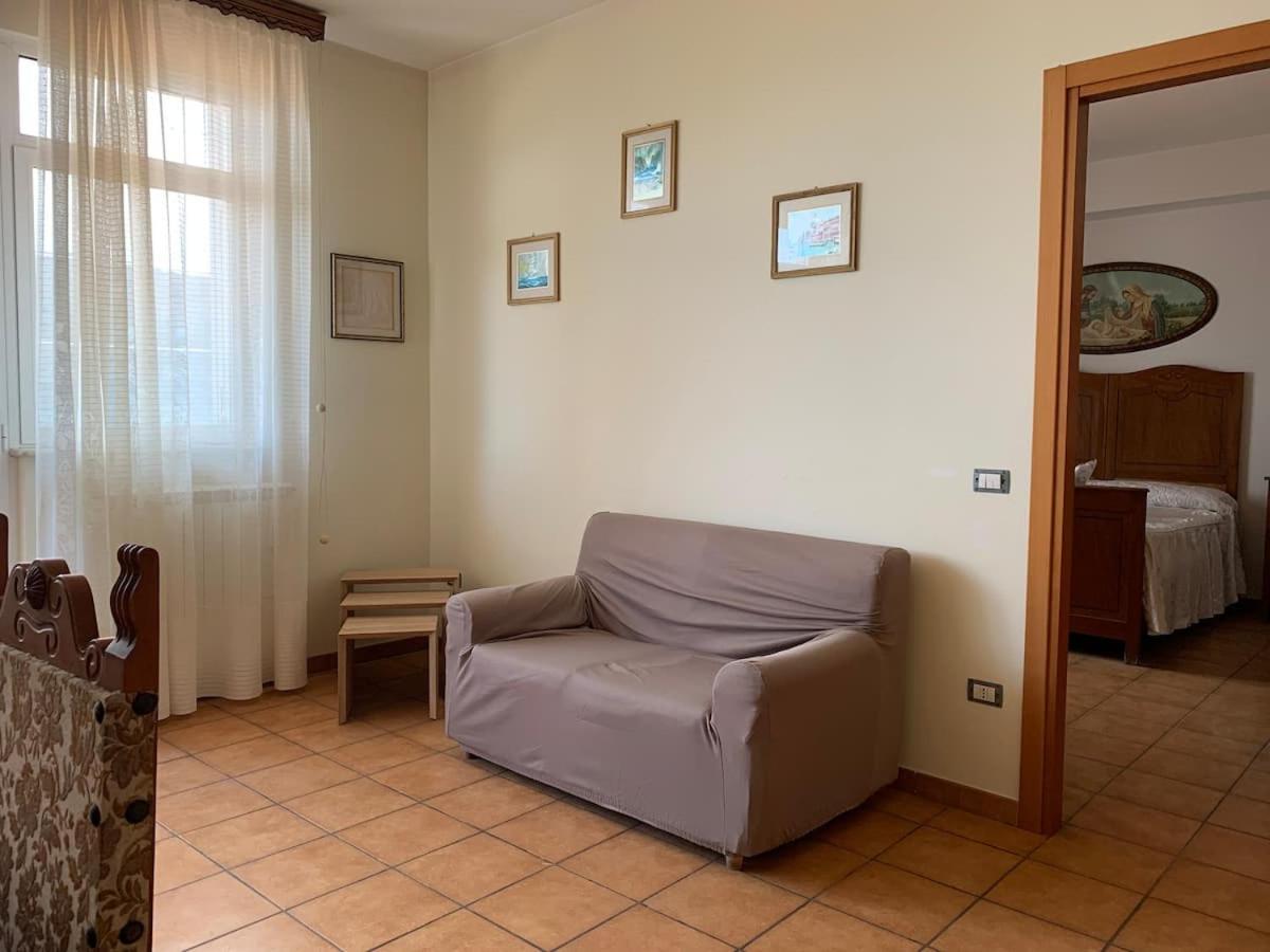 Ferienwohnung Casa Di Tommaso Sonnino Exterior foto